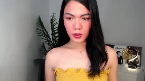 Snapshot of baddie_bunnyx chatting on January 25, 10:18 pm Hello im your lovely Cheska online show from January 25, 10:18 pm