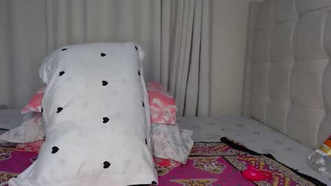baddie_caramell online show from October 5, 4:21 am