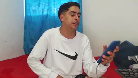 Snapshot of badjuanhot chatting on January 19, 2:38 pm Juan Help us reach 100 likes online show from January 19, 2:38 pm
