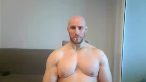 Snapshot of baldyboyy chatting on January 19, 3:18 am baldyboyy online show from January 19, 3:18 am
