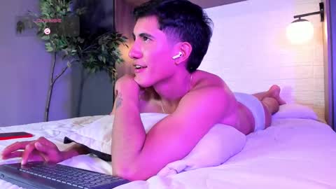 Snapshot of balka_ chatting on September 17, 9:29 pm balka_ online show from September 17, 9:29 pm