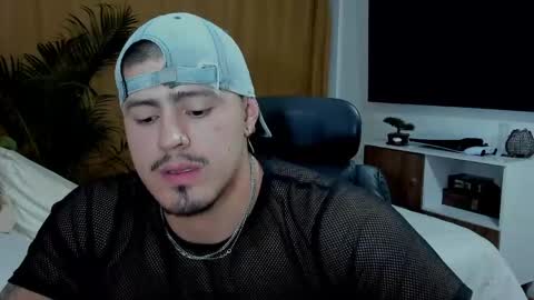Andres -  online show from May 14, 2:54 am