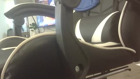 b online show from April 14, 1:14 pm