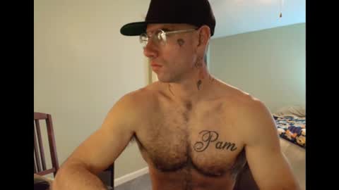 Snapshot of bam14680 chatting on January 11, 12:01 am bam14680 online show from January 11, 12:01 am
