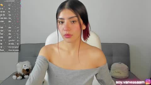 Snapshot of bam_atenea chatting on January 4, 4:23 am Vanessa online show from January 4, 4:23 am