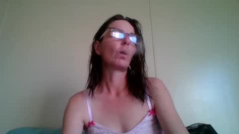 Snapshot of bamacpl80 chatting on March 2, 10:38 pm bamacpl80 online show from March 2, 10:38 pm