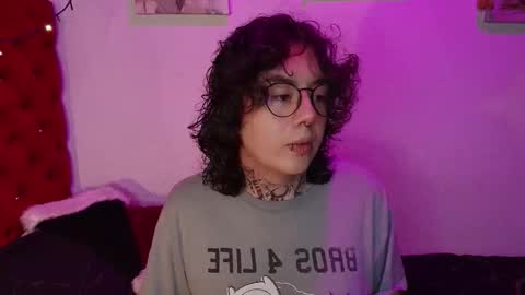 Esteban  online show from December 23, 6:52 am