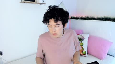 Esteban  online show from December 7, 1:46 pm