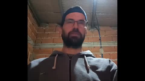 Ezequiel online show from November 19, 1:38 am