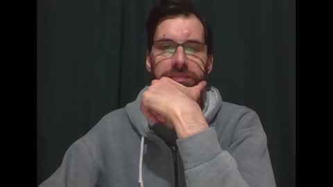 Ezequiel online show from November 18, 1:30 am