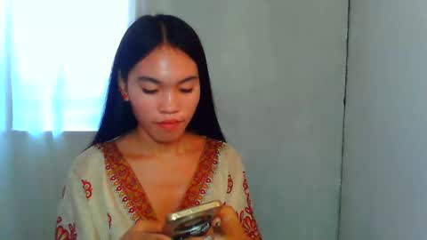 baninay810654 online show from May 19, 11:34 pm