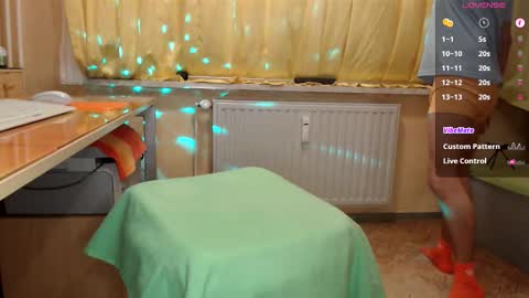       online show from November 16, 7:16 pm