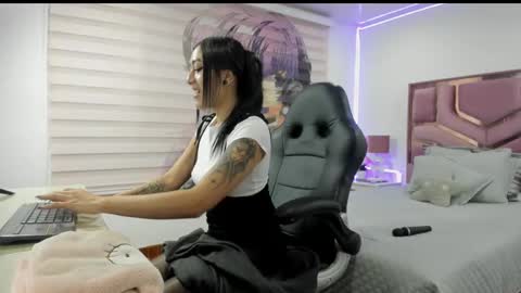 Snapshot of baphy_baby chatting on February 22, 9:15 pm Gabi online show from February 22, 9:15 pm