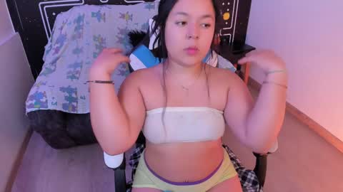Snapshot of barbara_honey chatting on January 24, 12:41 pm Barbara online show from January 24, 12:41 pm