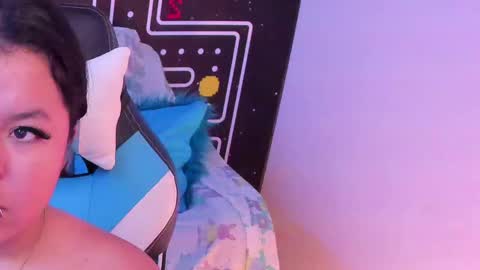 Snapshot of barbara_honey chatting on February 20, 12:36 pm Barbara online show from February 20, 12:36 pm