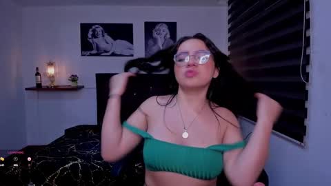 Snapshot of barbara_joness chatting on September 9, 7:58 pm Barbara online show from September 9, 7:58 pm