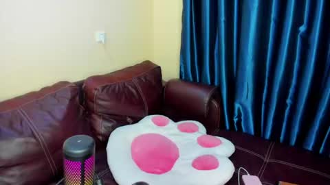 Barbara online show from August 1, 12:45 am