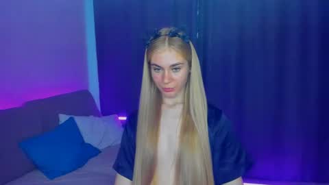 BarbaraChic online show from July 16, 2:20 pm