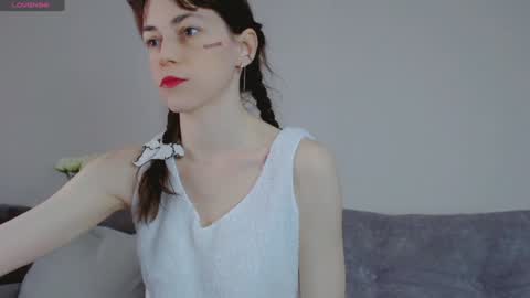 Snapshot of barbarian_girl chatting on January 27, 12:37 pm Amina online show from January 27, 12:37 pm