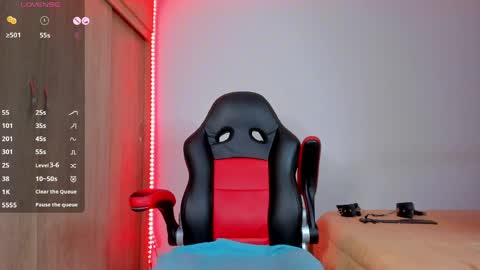 Nicolle  online show from April 9, 5:11 am