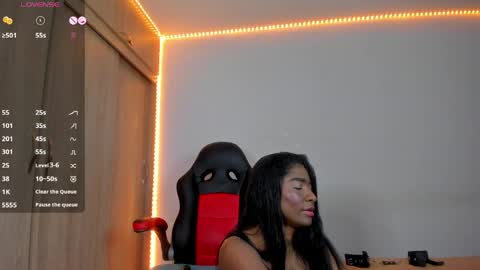 Nicolle  online show from April 6, 4:46 am