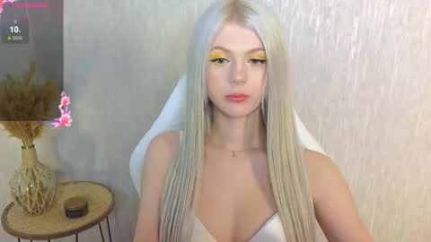 Snapshot of barbiee_b chatting on September 10, 6:53 pm Stacy online show from September 10, 6:53 pm