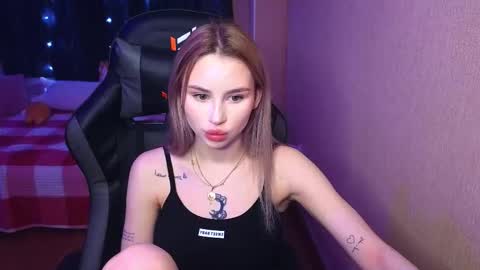 Snapshot of barbieee_doll chatting on February 23, 8:11 pm Eva online show from February 23, 8:11 pm