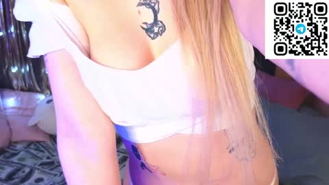 Snapshot of barbieee_doll chatting on December 14, 10:39 pm Eva online show from December 14, 10:39 pm