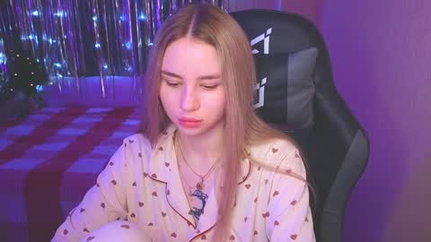 Snapshot of barbieee_doll chatting on December 31, 1:26 am Eva online show from December 31, 1:26 am