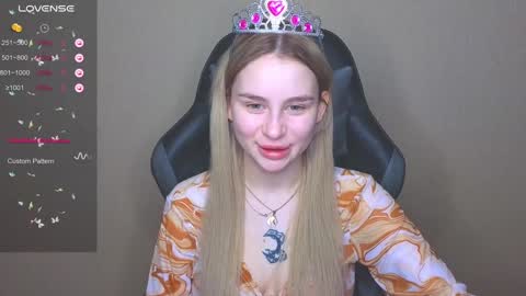 Snapshot of barbieee_doll chatting on December 9, 10:20 pm Eva online show from December 9, 10:20 pm