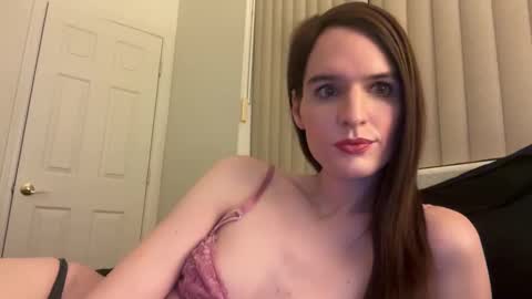 Snapshot of barbiejules chatting on February 6, 4:21 am BarbieJules online show from February 6, 4:21 am