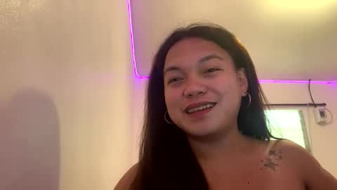 Belle online show from May 28, 4:32 am