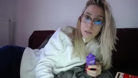 Lena online show from February 11, 1:09 pm