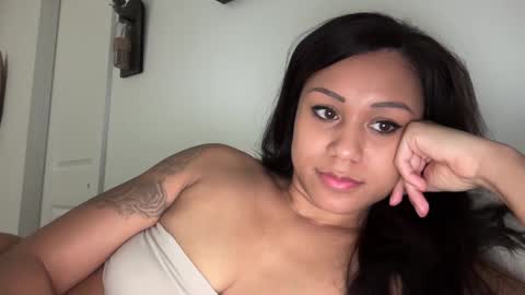 Snapshot of baristachicka28 chatting on February 8, 7:27 pm chicka online show from February 8, 7:27 pm