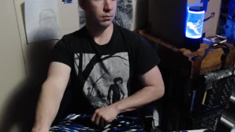 Snapshot of baron_lacroix chatting on December 28, 3:47 am Wraith online show from December 28, 3:47 am