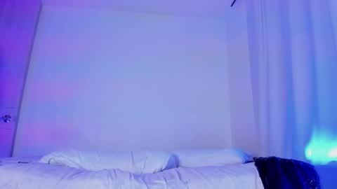 Bruce  online show from September 21, 5:44 am