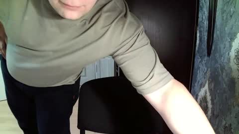 basi_look online show from February 11, 10:14 am