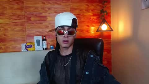 Bastian online show from February 14, 2:28 am