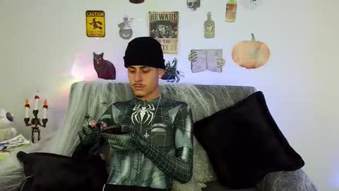 Bastian online show from October 18, 3:54 am