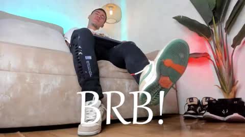 Bastian Independent Model online show from March 1, 10:25 pm