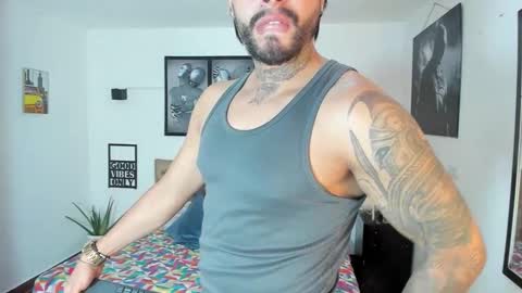 bastian_jones1 online show from October 26, 3:55 pm