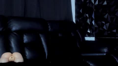 Snapshot of bastian_ruiz chatting on February 20, 3:34 am bastian online show from February 20, 3:34 am
