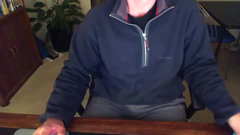 BateBro13 online show from December 22, 2:38 pm