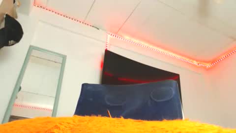  deivid  online show from February 23, 6:43 pm