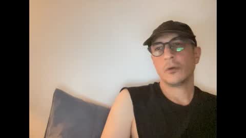 bball_lover_ online show from September 17, 2:09 pm