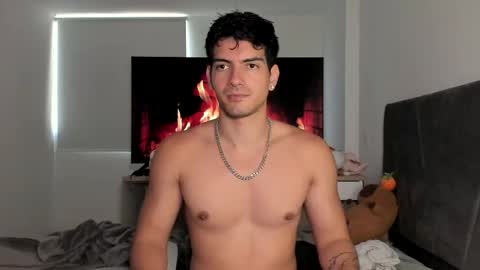 Valentino online show from October 16, 10:19 pm