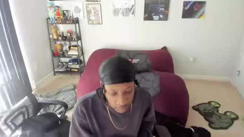 Racks online show from December 31, 8:02 pm