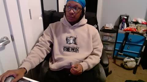 Racks online show from March 18, 11:32 pm