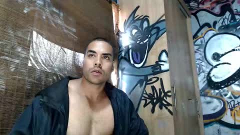 Justin online show from February 16, 8:07 pm