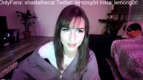 Snapshot of bbshasta chatting on February 27, 4:35 am Shasta online show from February 27, 4:35 am